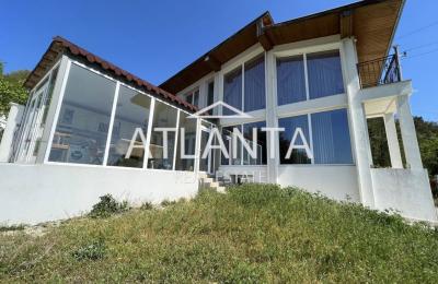 🌿 Panoramic house with sea views amidst a pine forest | 3 bedrooms | Fully furnished.