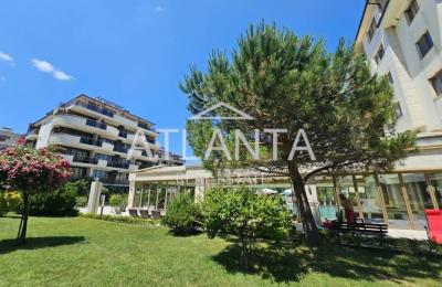 Двустаен апартамент в комплекс Long Beach Resort в к.к. Шкорпиловци.