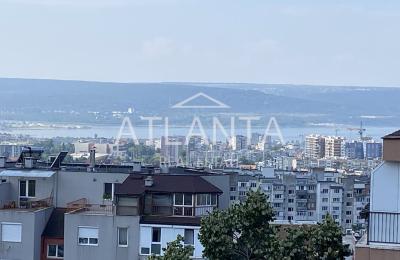 Двухкомнатный апартамент в новостройке, расположенной в престижном районе Пчелина.