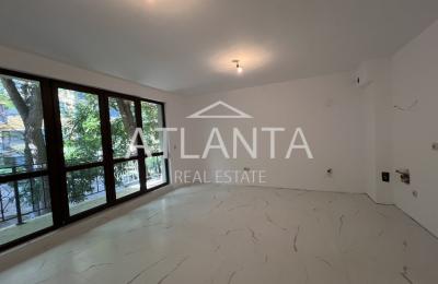 Two-bedroom apartment in the central part of St.St. Constantine and Helena.